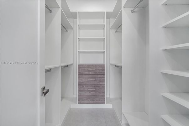 Interior, Walk-in Closets