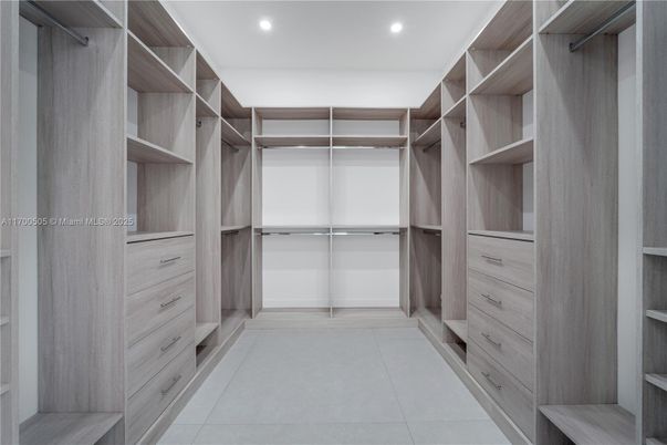 Interior, Recessed Lighting, Walk-in Closets