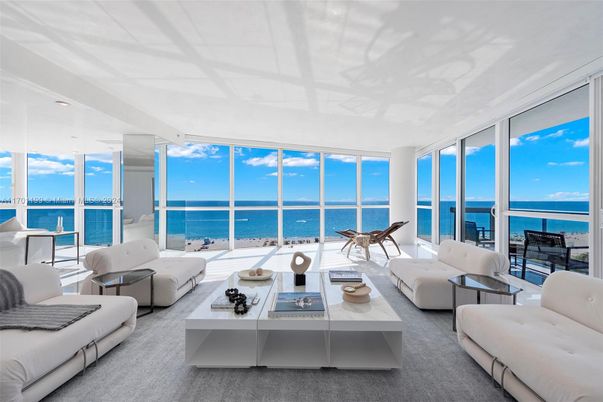 Interior, Living room, Recessed Lighting, Water