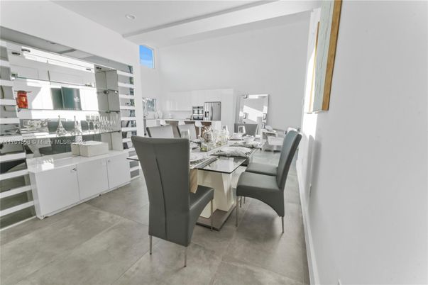 Dining room, Interior, Kitchen, Recessed Lighting