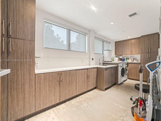 Interior, Recessed Lighting, Washer