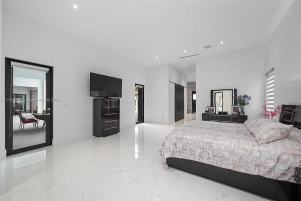 Bedroom, Interior, Marble, Recessed Lighting