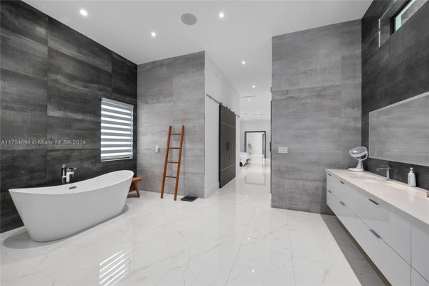 Bathroom, Dual Sink Vanities, Free Standing Baths, Interior, Marble, Recessed Lighting