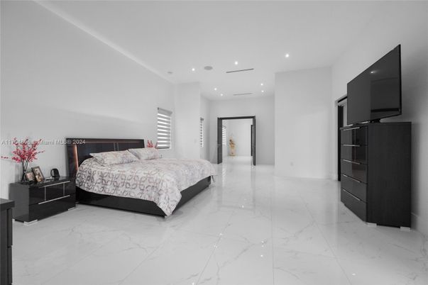 Bedroom, Interior, Marble, Recessed Lighting