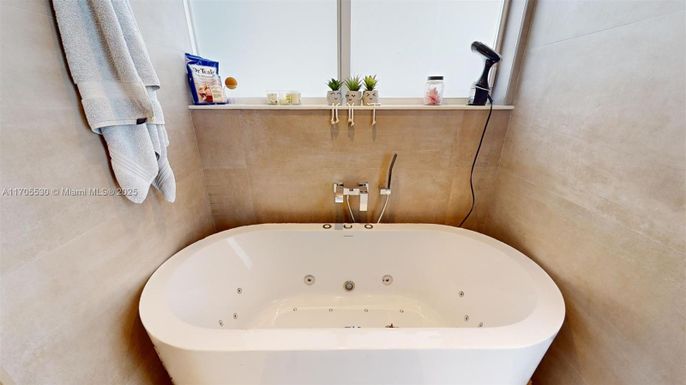 Bathroom, Free Standing Baths, Interior