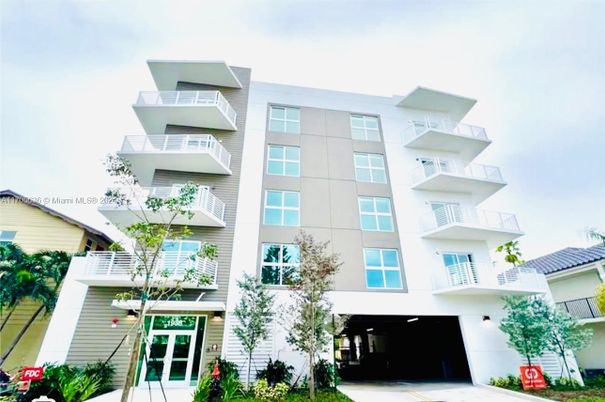 Exterior, Facade, Condo Building