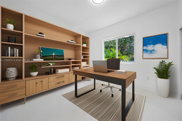 Home Office, Interior