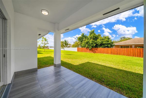 Backyard, Exterior