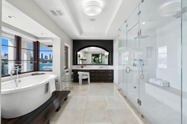 Bathroom, Dual Sink Vanities, Free Standing Baths, Glass Shower, Interior, Recessed Lighting