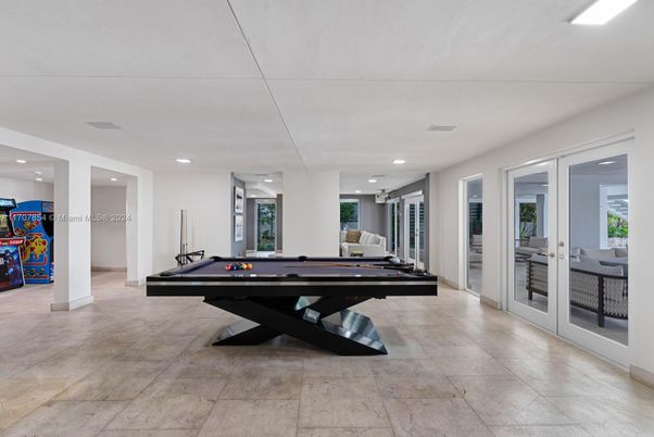 Billiard Table, Game Room, Interior, Recessed Lighting