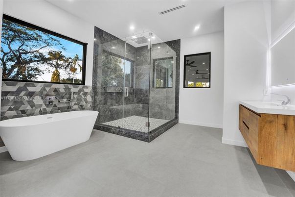 Bathroom, Free Standing Baths, Glass Shower, Interior, Recessed Lighting