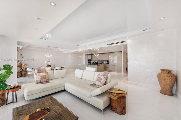 Dining room, Interior, Living room, Recessed Lighting