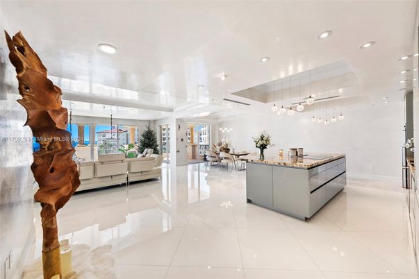 Dining room, Interior, Kitchen, Living room, Pendant Lights, Recessed Lighting