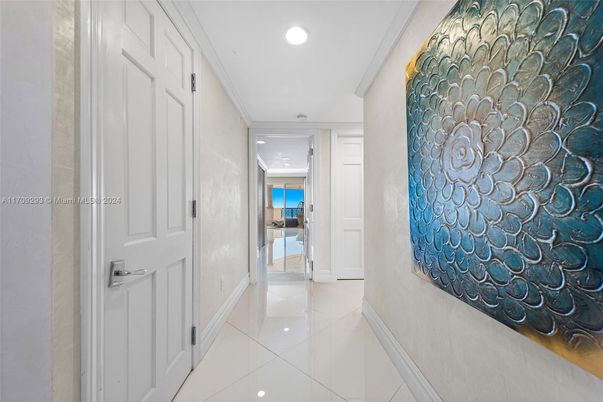 Interior, Recessed Lighting