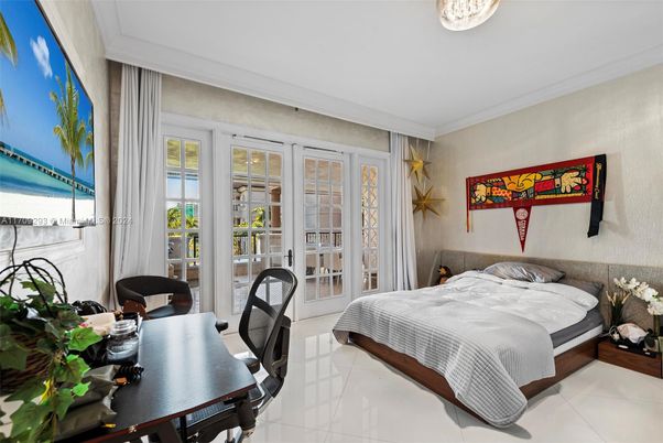 Bedroom, Dining room, Interior
