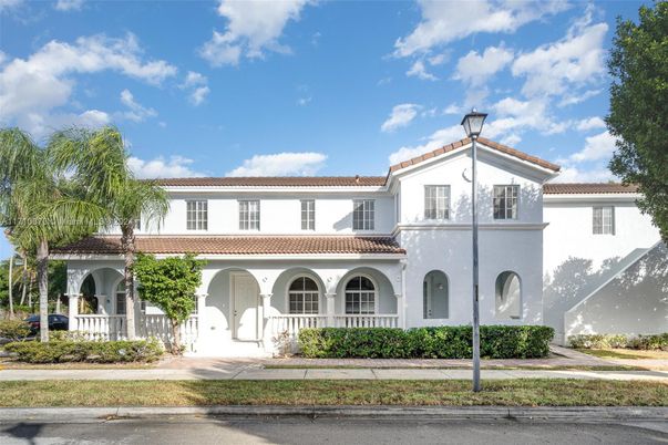 Exterior, Facade, Spanish Mediterranean