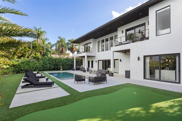 Backyard, Exterior, Pool