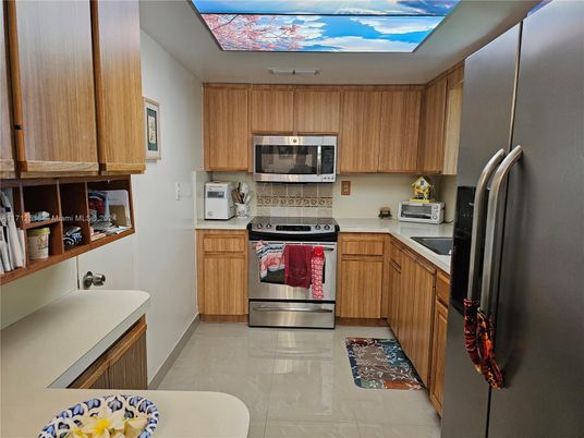 Interior, Kitchen, Stainless Steel Appliances
