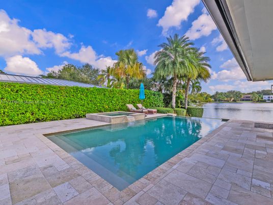 Exterior, Lake, Pool, Water