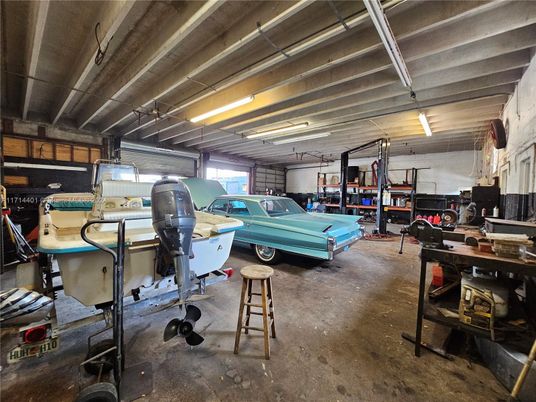Fitness Equipment, Garage, Interior