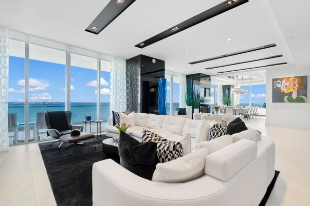 Dining room, Interior, Living room, Recessed Lighting, Water