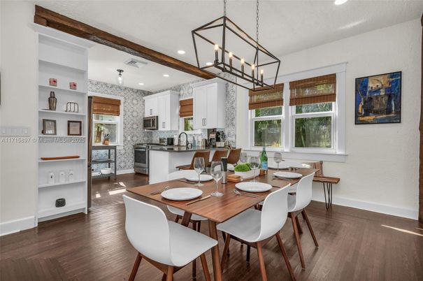 Chandelier, Dining room, Interior, Kitchen, Pendant Lights, Recessed Lighting, Stainless Steel Appliances, Wood Texture Flooring