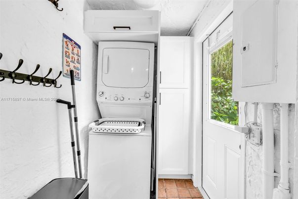 Interior, Utility Closets, Washer
