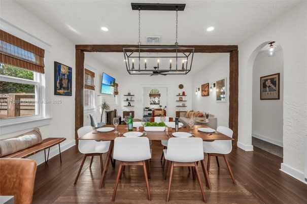 Chandelier, Dining room, Interior, Living room, Pendant Lights, Recessed Lighting, Wood Texture Flooring