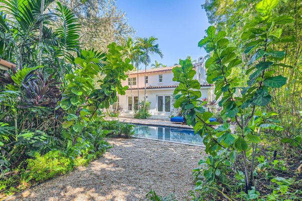 Backyard, Exterior, Pool