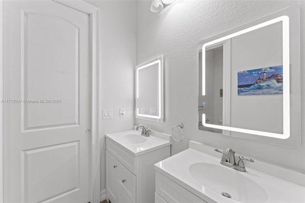 Bathroom, Dual Sink Vanities, Interior