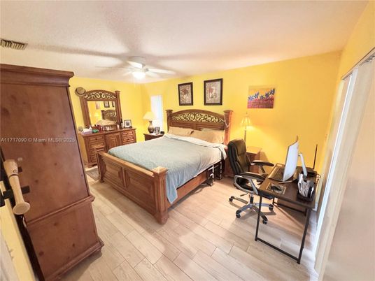 Bedroom, Home Office, Interior, Wood Texture Flooring