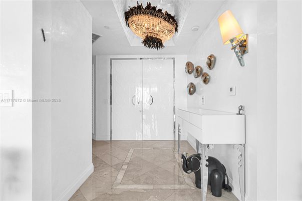 Chandelier, Interior, Marble