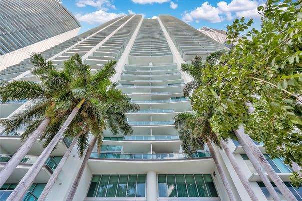 Exterior, Facade, Condo Building