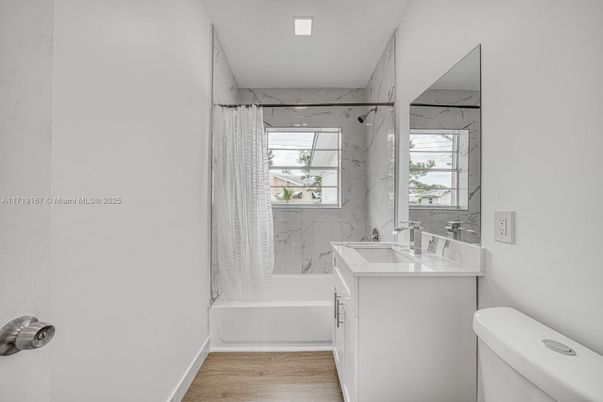 Bathroom, Interior, Marble Walls, Recessed Lighting, Wood Texture Flooring