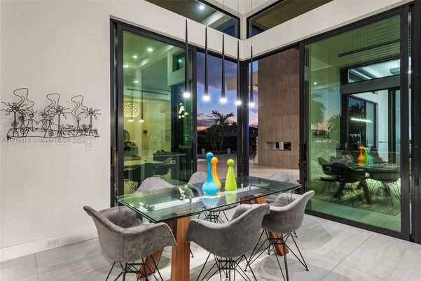Dining room, Interior, Pendant Lights
