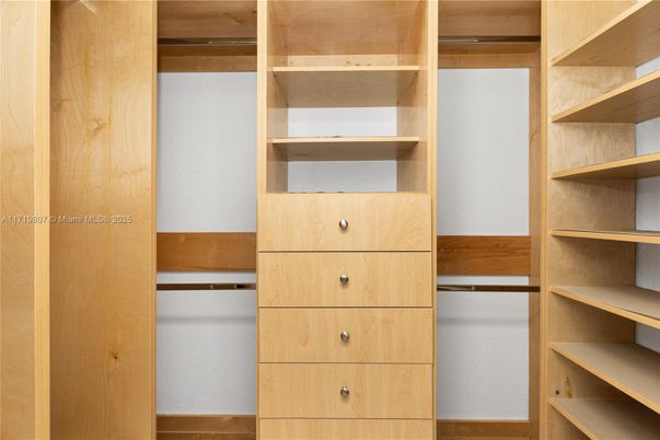 Interior, Walk-in Closets