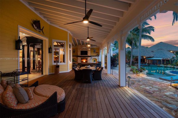 Exterior, Fireplace, Pool