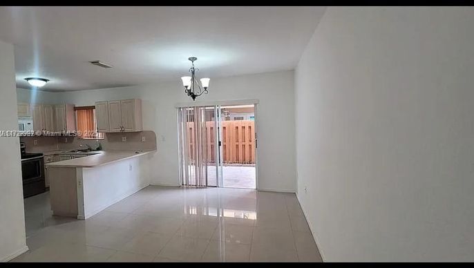 Chandelier, Interior, Kitchen, Pendant Lights