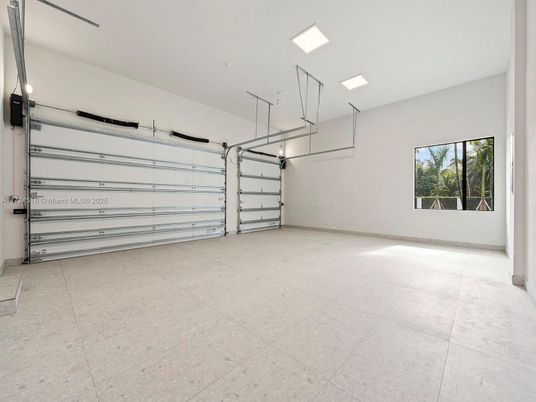 Garage, Interior, Recessed Lighting