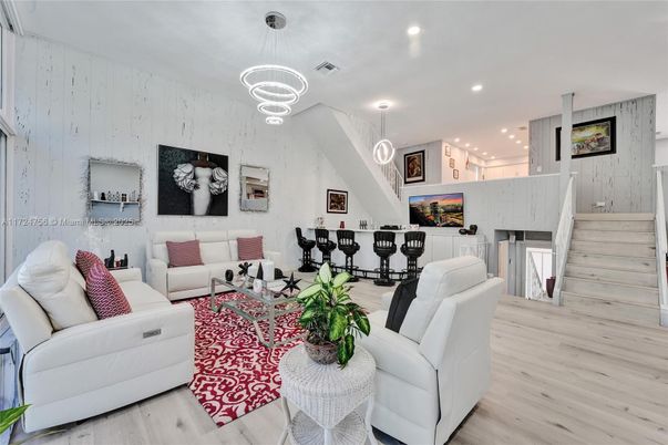 Interior, Living room, Pendant Lights, Recessed Lighting, Wood Texture Flooring