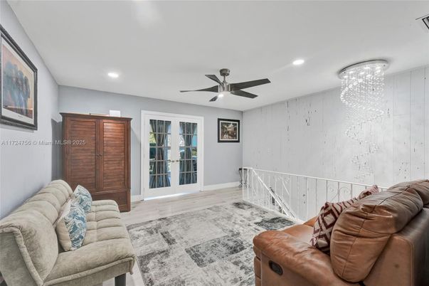 Chandelier, Interior, Living room, Recessed Lighting, Wood Texture Flooring
