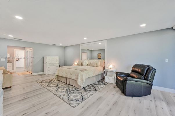 Bedroom, Interior, Recessed Lighting, Wood Texture Flooring