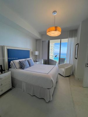Bedroom, Interior, Pendant Lights, Water