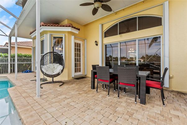 Dining room, Glass Ceilings, Interior, Pool, Sun Room