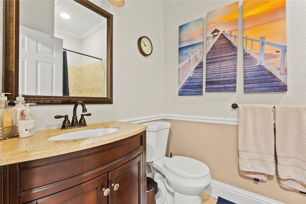 Bathroom, Interior, Recessed Lighting