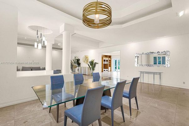 Dining room, Interior, Pendant Lights
