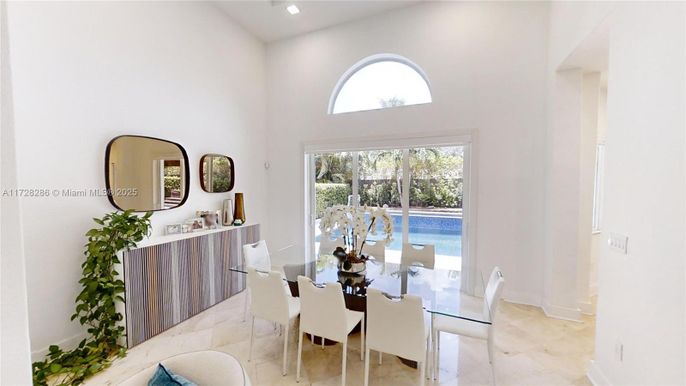 Dining room, Interior, Recessed Lighting