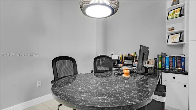 Dining room, Interior