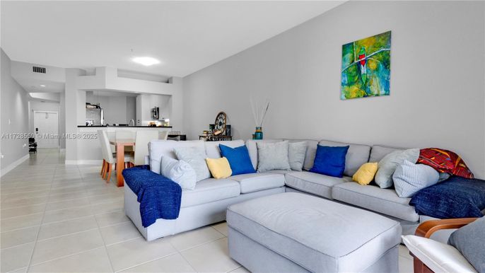 Dining room, Interior, Kitchen, Living room, Recessed Lighting