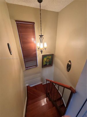 Interior, Pendant Lights, Wood Texture Flooring
